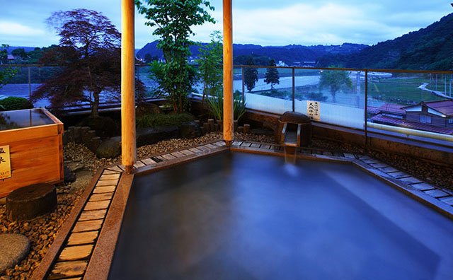 花とほたる　湯のさと　雪国