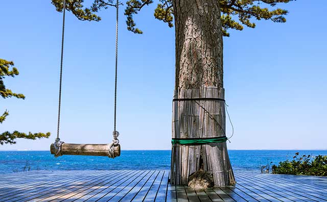 日間賀島 恋人ブランコ