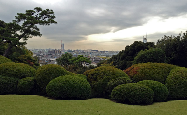 戸定邸庭園から眺める葛飾の街