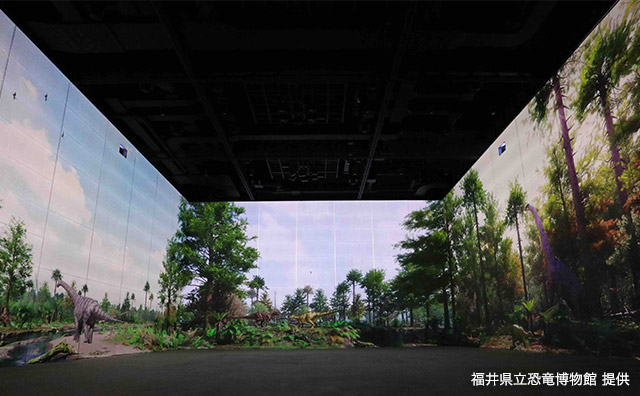 大迫力特別展示室3面ダイノシアター