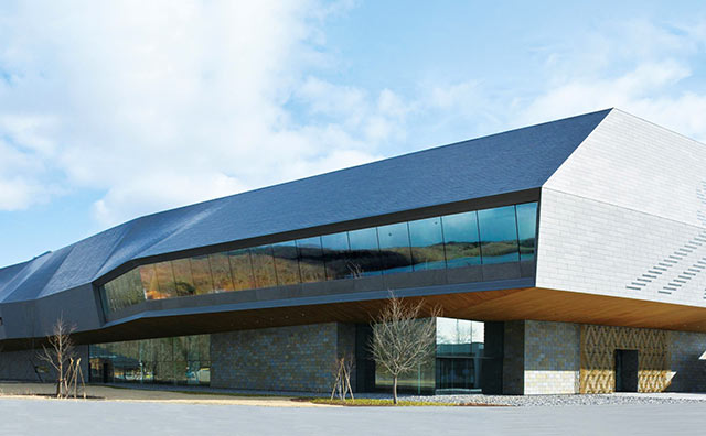 博物館　提供：（公財）アイヌ民族文化財団