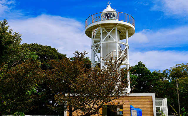 初島島内の灯台