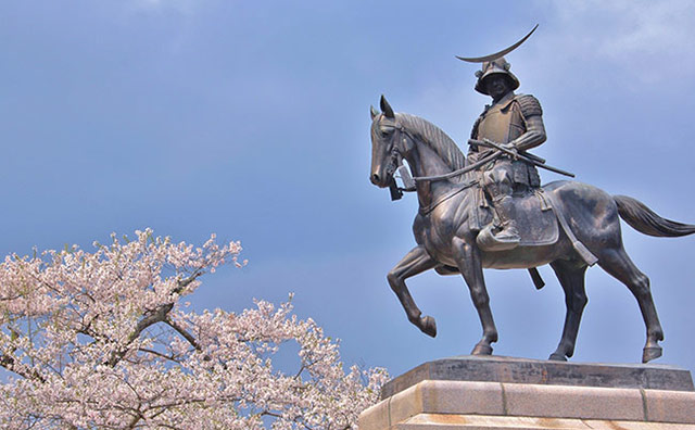 仙台市　伊達政宗騎馬像