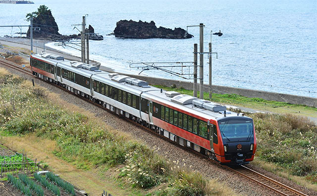 海里　提供；JR東日本 