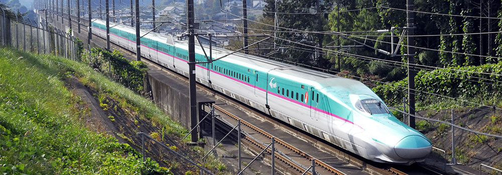 東北新幹線E5系「はやぶさ」車内の荷物置き場・座席・停車駅を解説！新幹線+宿泊のお得なプランも紹介