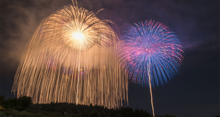 今年の夏は「片貝まつり」へ！大きく迫力ある花火の魅力を紹介