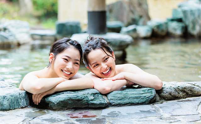 女子旅に！美肌の湯としておすすめの全国の温泉地と宿泊施設を紹介