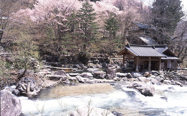 宝川温泉 汪泉閣 露天風呂