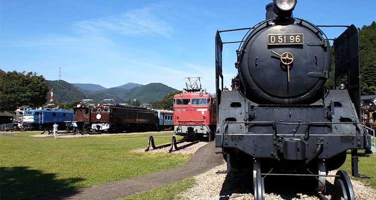 家族で楽しめる碓氷峠鉄道文化むらの見どころとは？周辺のグルメスポットも紹介！を紹介