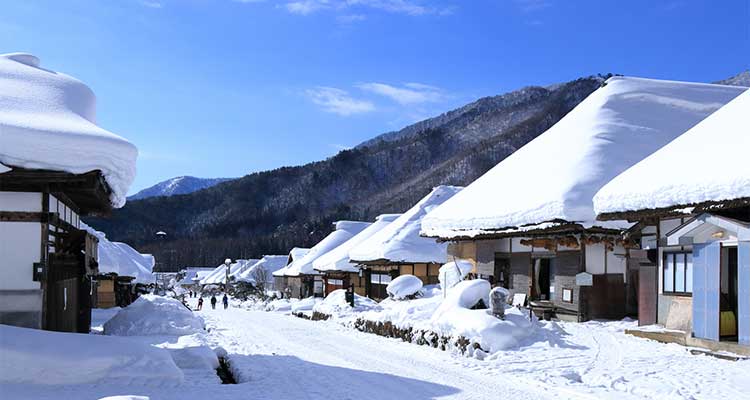【冬旅行】温泉以外の楽しみは？絶景・グルメ・ウィンタースポーツのおすすめスポット