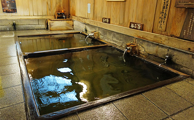 大湯　内観