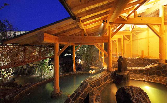 飯坂ホテルジュラク　花ももの湯　露天風呂