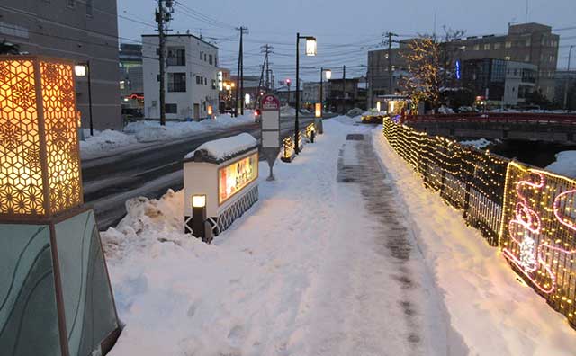 函館湯の川 冬の灯り