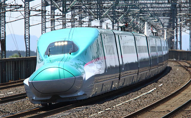 東北新幹線 E5系はやぶさ