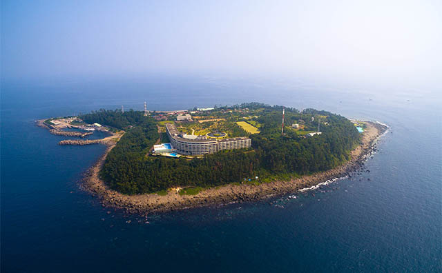 初島