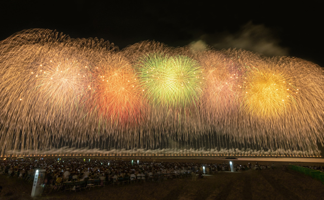 ぎおん柏崎まつり海の大花火大会の花火