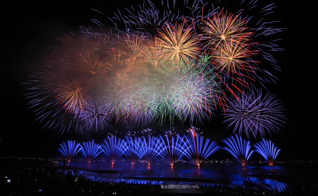 諏訪湖祭湖上花火大会